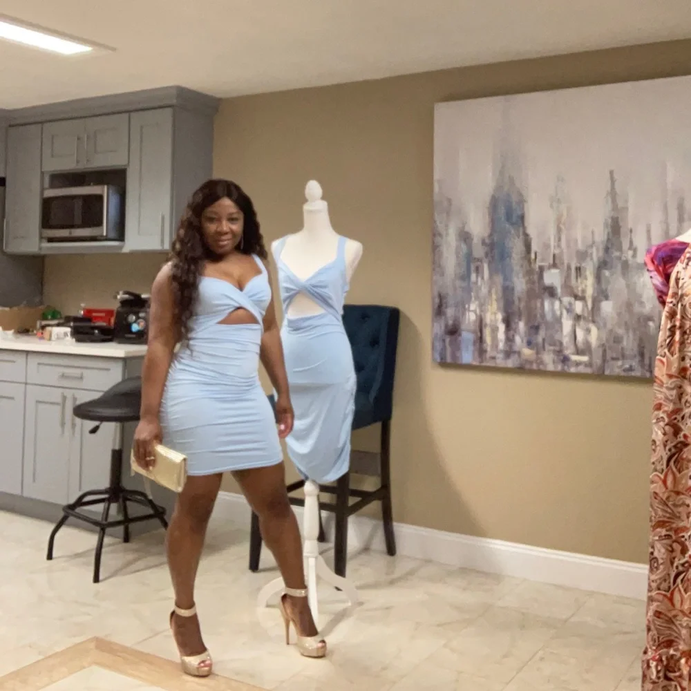 Baby blue dress - Picture 9 of 9